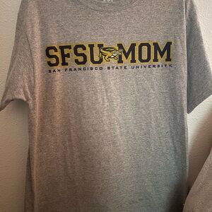 Champion SFSU Mom Tee size medium